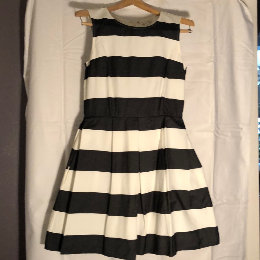 Gap black and white striped dress